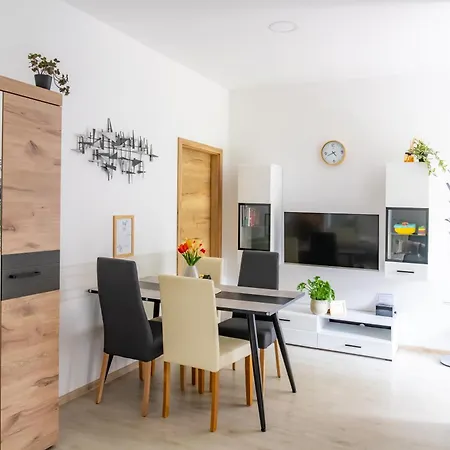 Apartamento Prenocisca Dany